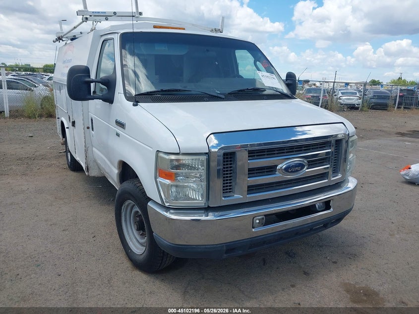 2012 Ford E-350 Cutaway
