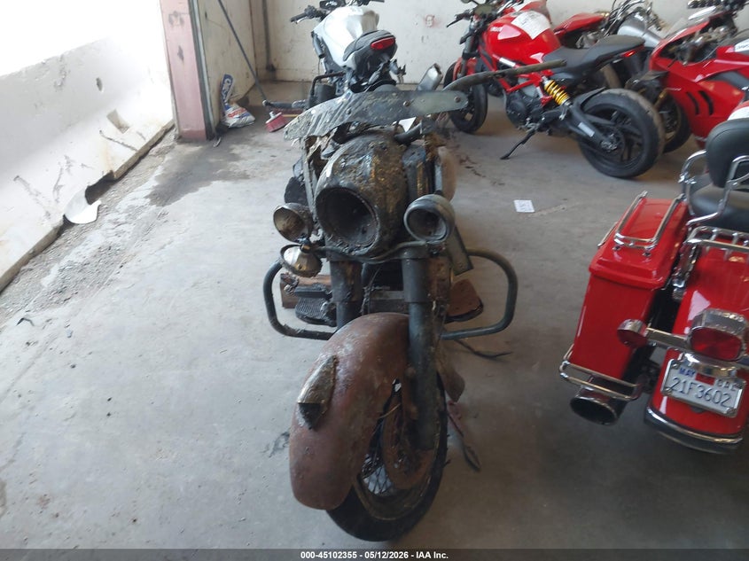 2014 INDIAN MOTORCYCLE CO. CHIEF auction photo 5
