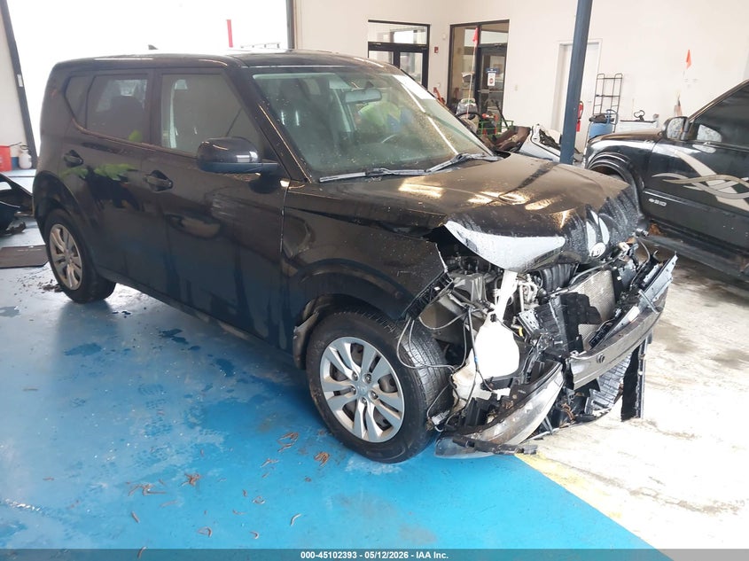 Vin: kndj23au5l7068422, lot: 45599959, kia soul lx 2020 img_1