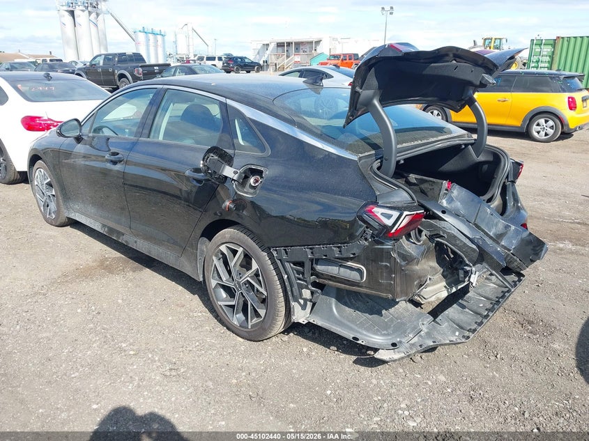 2025 KIA K5 auction photo 3