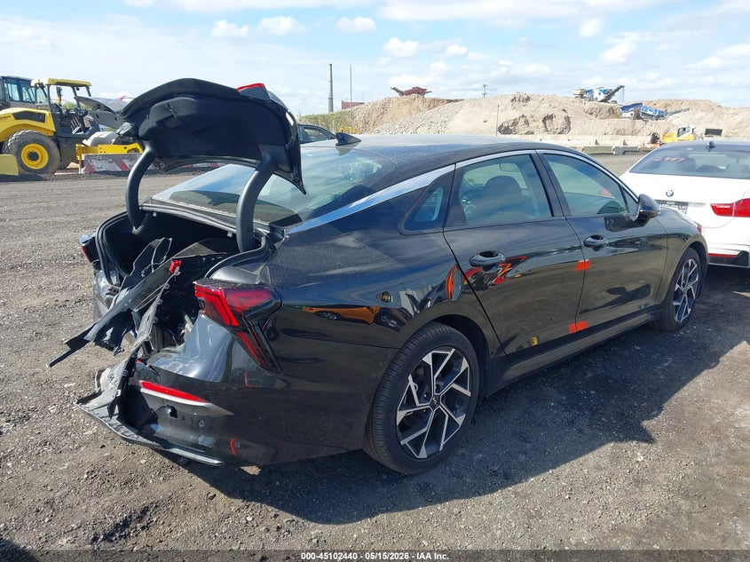 2025 KIA K5 auction photo 4