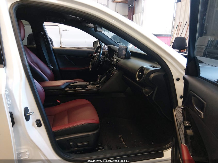 2021 LEXUS IS 300 auction photo 5
