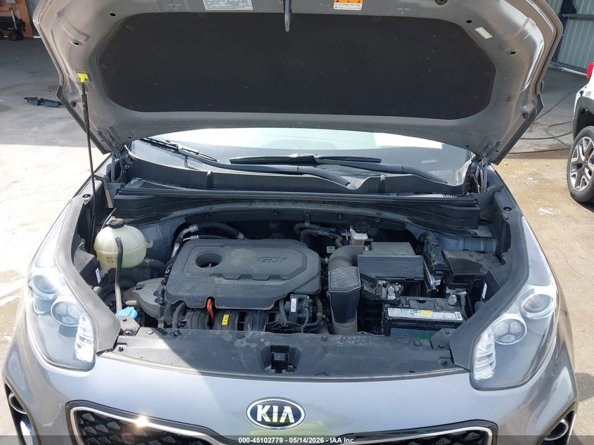 VIN KNDPMCAC7H7267197 2017 KIA SPORTAGE LX