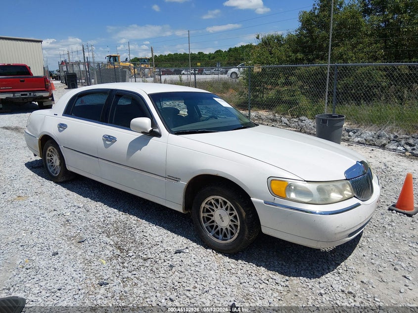 1998 LINCOLN TOWN CAR SIGNATURE