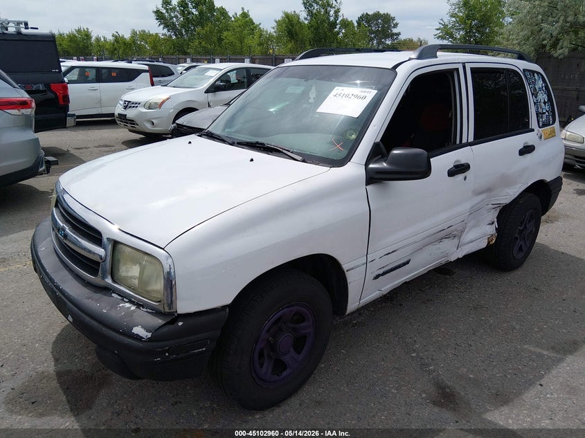 2003 CHEVROLET TRACKER auction photo 2
