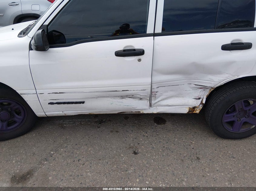 2003 CHEVROLET TRACKER auction photo 6