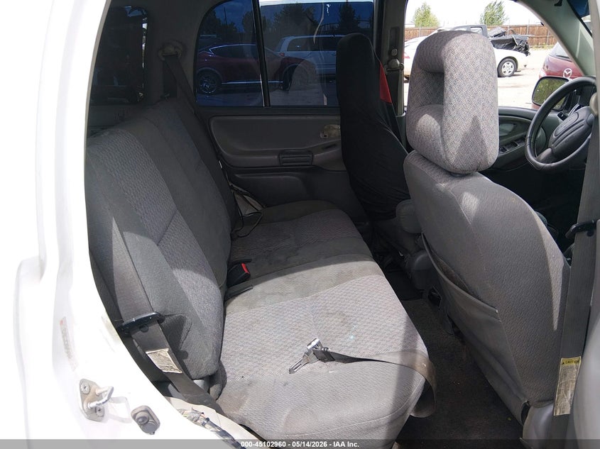 2003 CHEVROLET TRACKER auction photo 8
