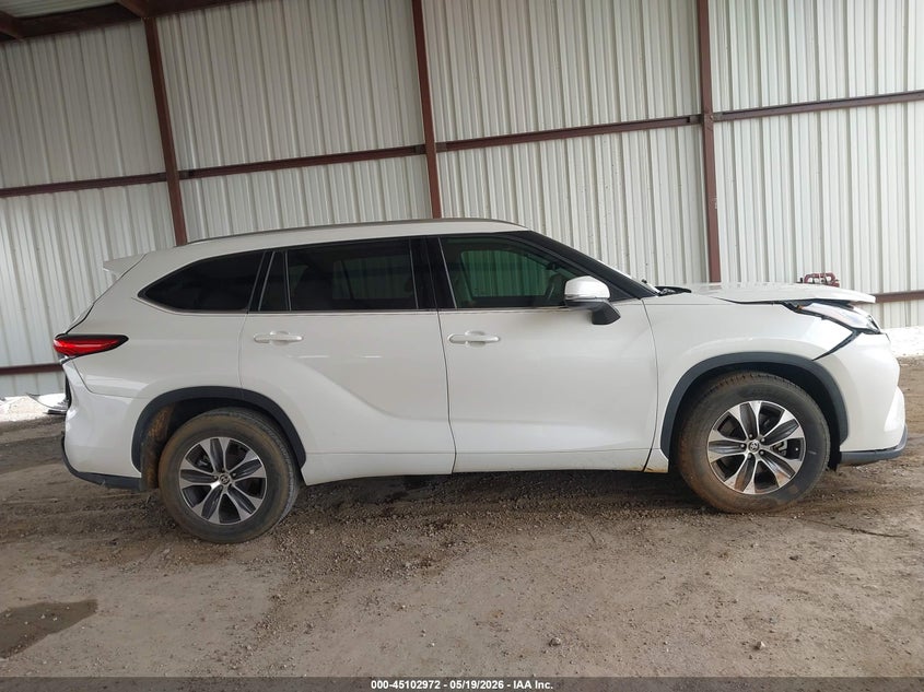 VIN 5TDGZRAH8LS503189 2020 TOYOTA HIGHLANDER XLE