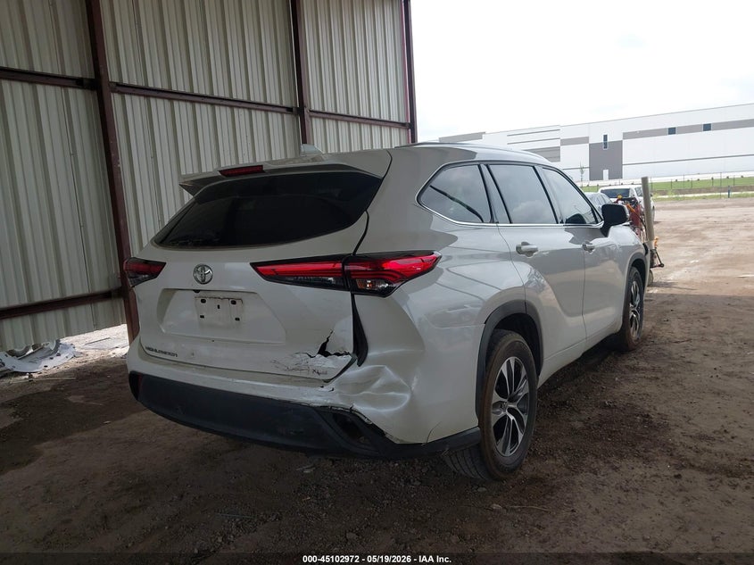 VIN 5TDGZRAH8LS503189 2020 TOYOTA HIGHLANDER XLE