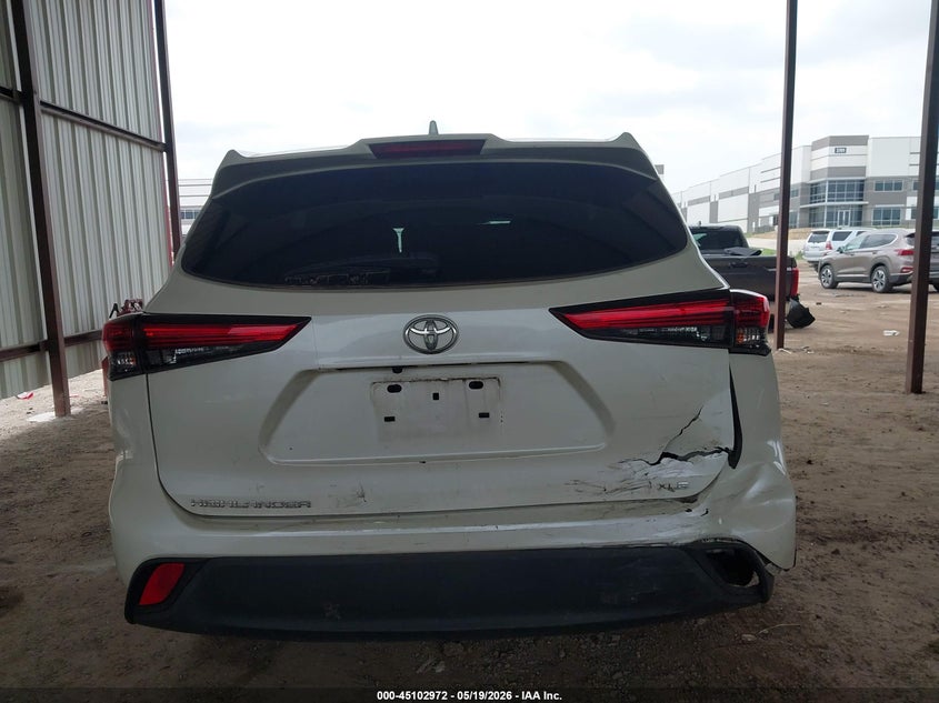 VIN 5TDGZRAH8LS503189 2020 TOYOTA HIGHLANDER XLE