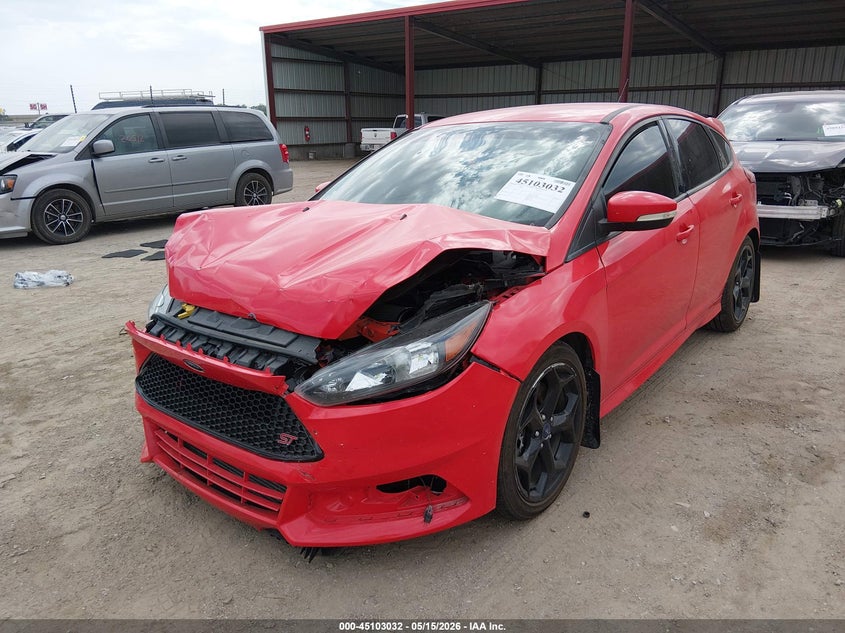2017 FORD FOCUS ST auction photo 2