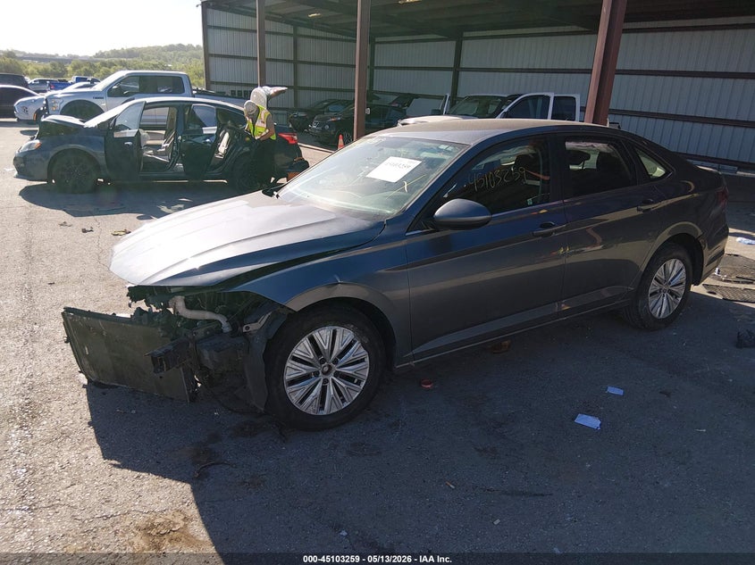 2019 VOLKSWAGEN JETTA auction photo 2