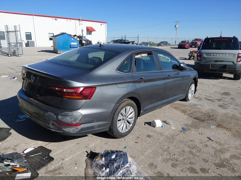 2019 VOLKSWAGEN JETTA auction photo 4