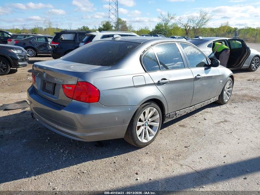 2011 BMW 328I auction photo 4