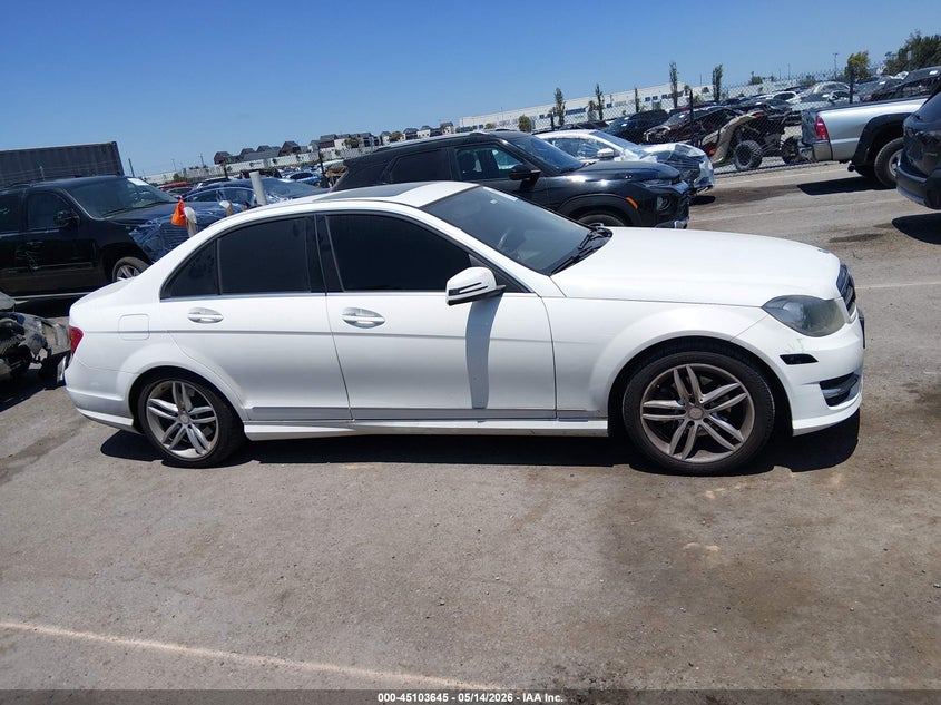 2014 Mercedes-Benz C 250 - widok 13