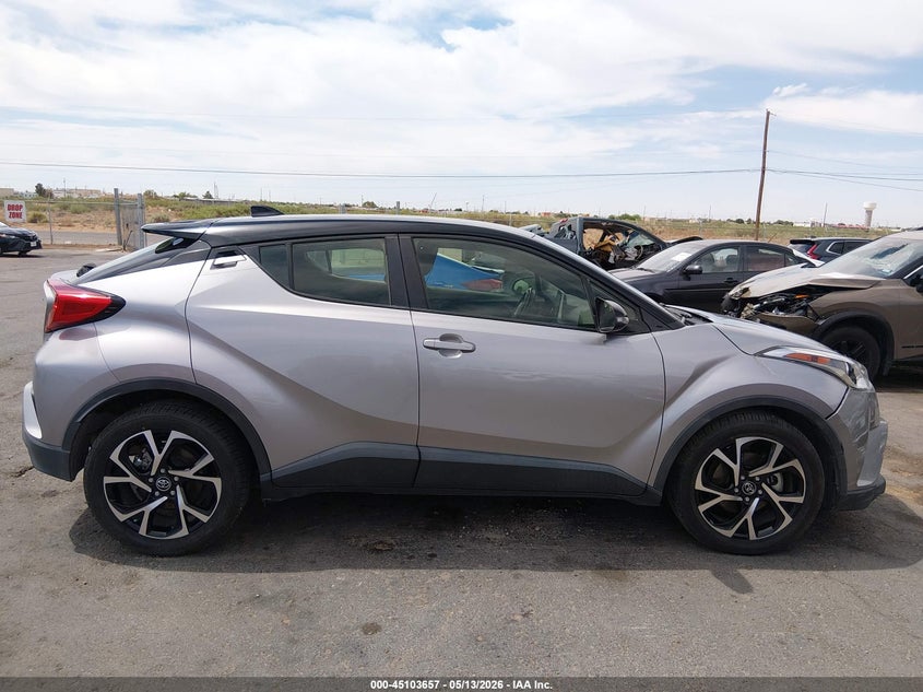 2019 TOYOTA C-HR XLE — Photo 12