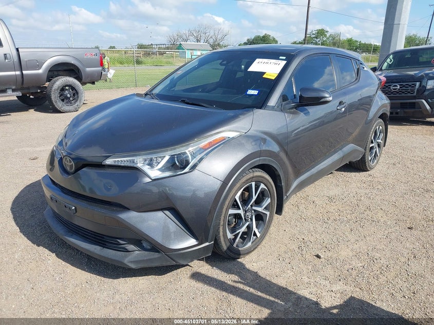 2018 TOYOTA C-HR auction photo 2