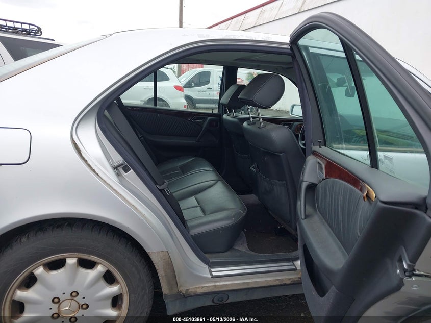 AtlanticExpress - Mercedes-Benz E-Class