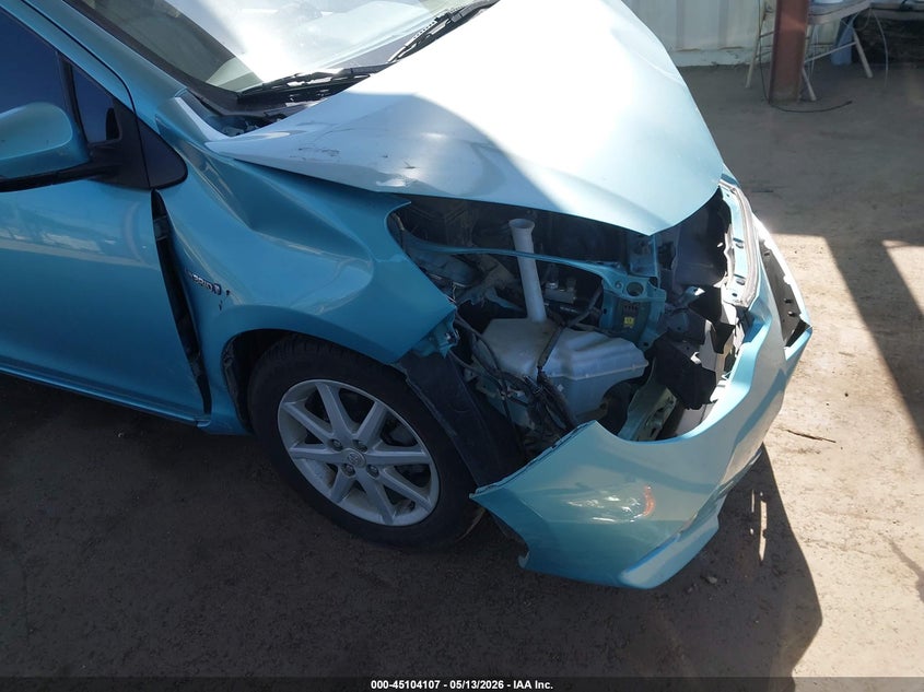 2014 Toyota Prius C Four VIN: JTDKDTB30E1071528 Lot: 45104107