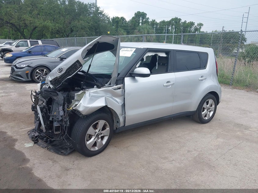 2018 Kia Soul KNDJN2A24J7613796 photo 1