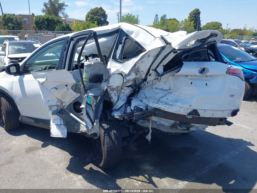 VIN JTMZFREV0JJ729156 2018 TOYOTA RAV4 LE