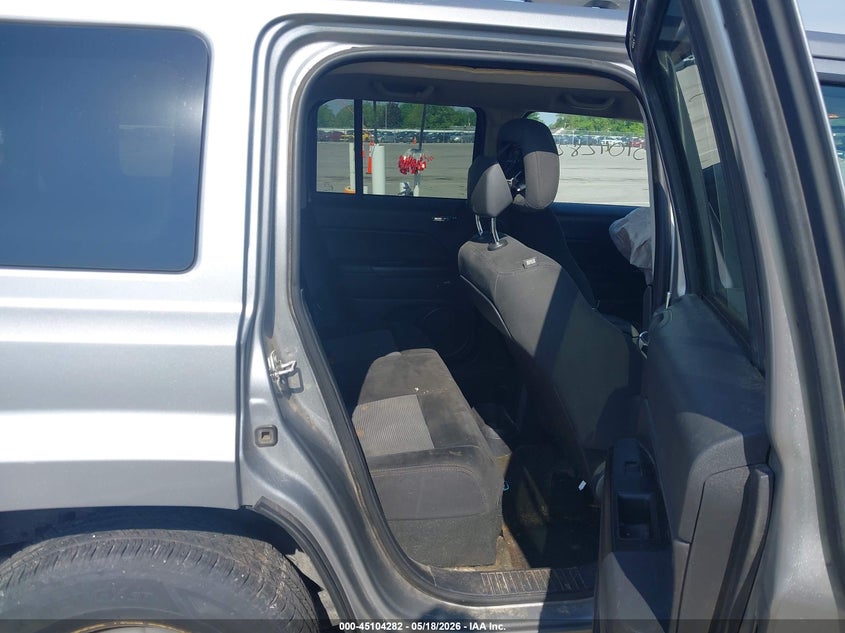 2016 JEEP PATRIOT auction photo 8