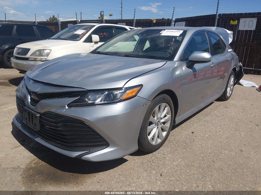 2019 TOYOTA CAMRY auction photo 2