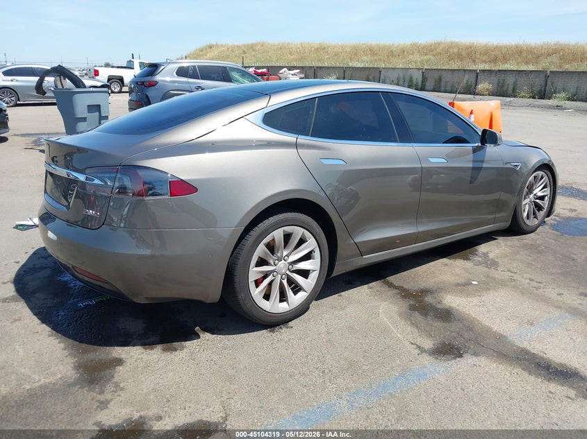 2016 TESLA MODEL S auction photo 4
