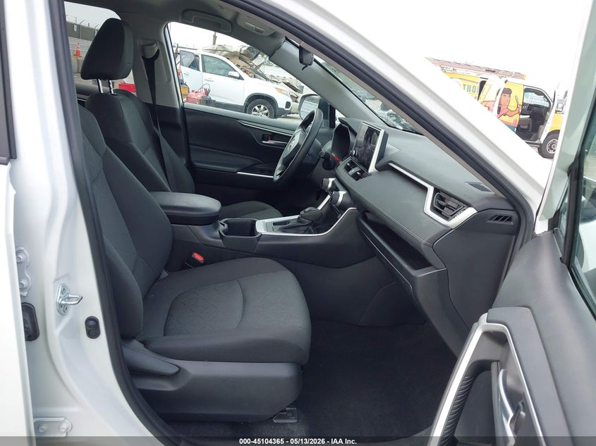 VIN 2T3W1RFV6RW302660 2024 TOYOTA RAV4 XLE