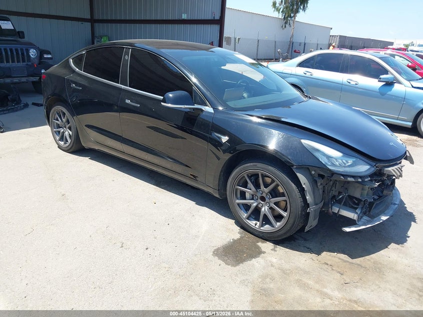 Vin: 5yj3e1eaxjf056519, lot: 45601991, tesla model 3 long range/mid range 2018 img_1