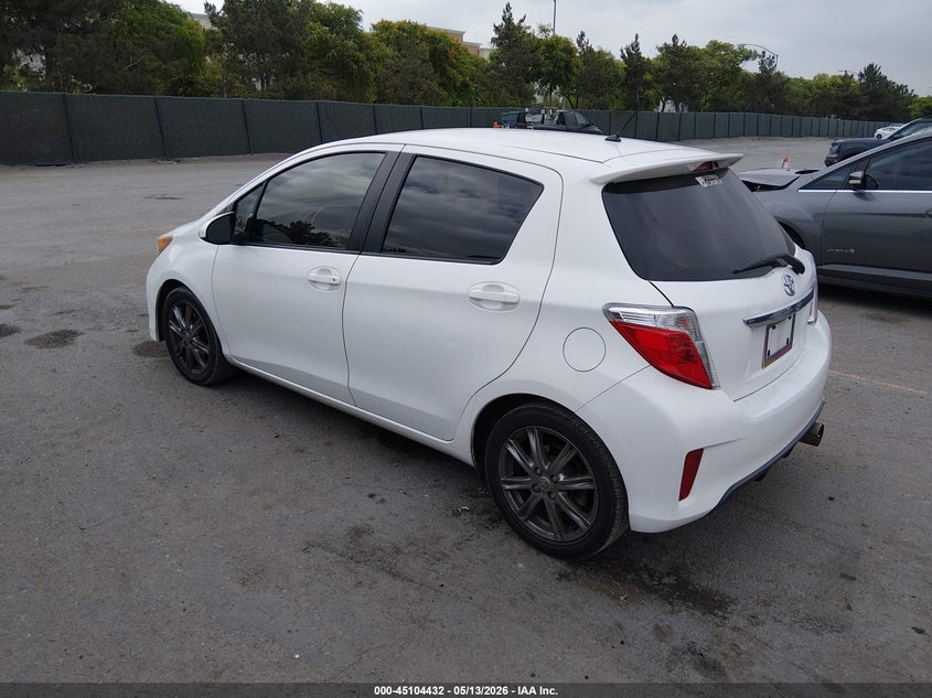 Vin: jtdktud39dd561162, lot: 45601998, toyota yaris se 20133