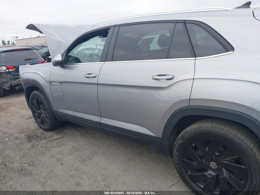 2024 Volkswagen Atlas Cross Sport 2.0T Se W/Technology VIN: 1V2JE2CAXRC220052 Lot: 45104483