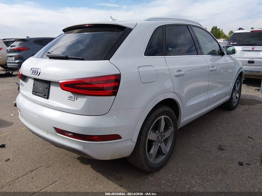 Vin: wa1gfcfsxfr011996, lot: 45602110, audi q3 2.0t premium plus 20154