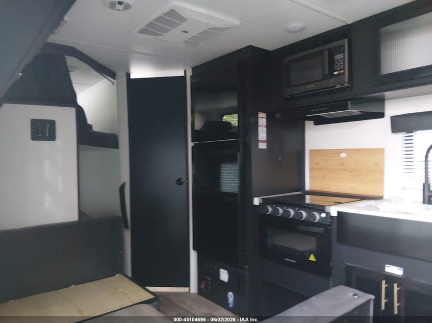 2022 CHEROKEE GREY WOLF auction photo 8