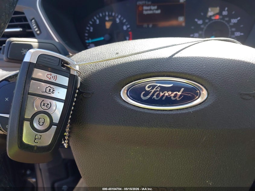 2022 FORD ESCAPE SE — Photo 11