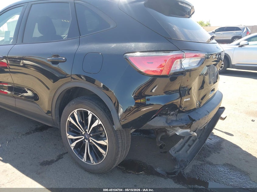 2022 FORD ESCAPE SE — Photo 6