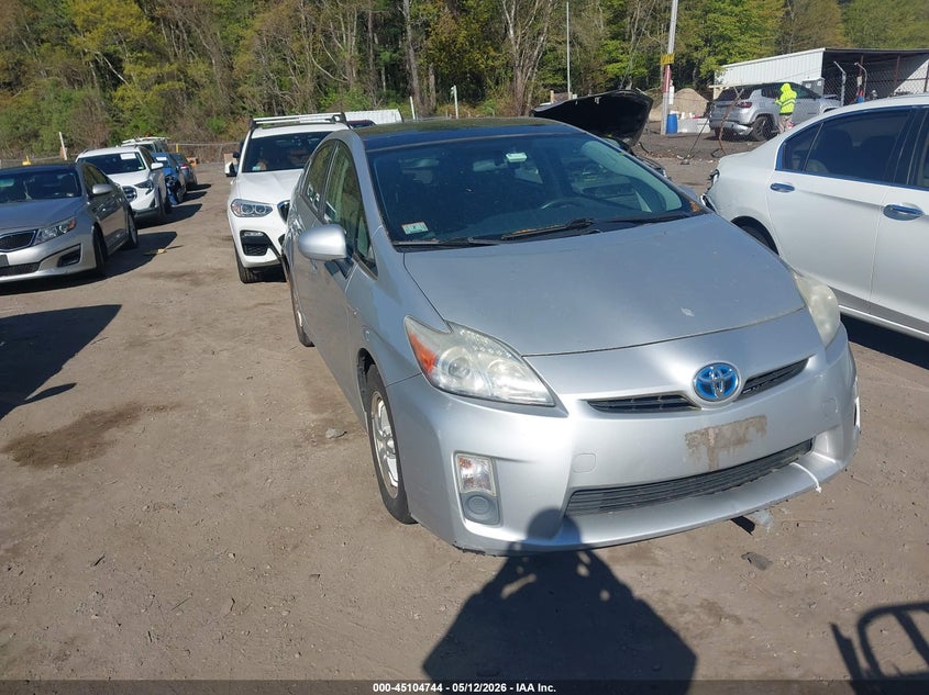2011 TOYOTA PRIUS THREE