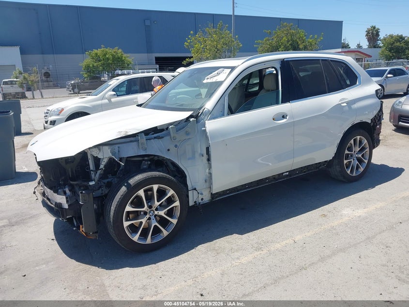 2022 BMW X5 auction photo 2
