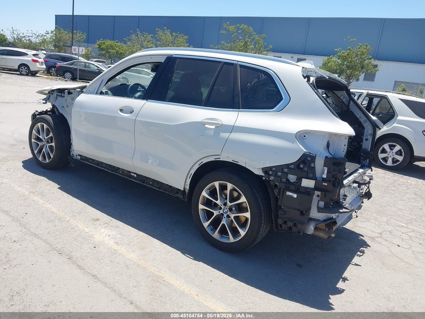 2022 BMW X5 auction photo 3