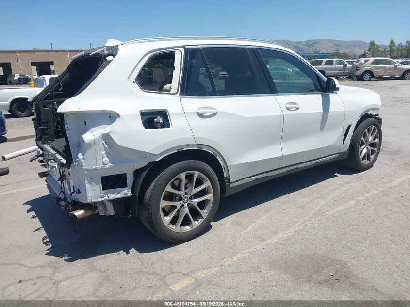 2022 BMW X5 auction photo 4