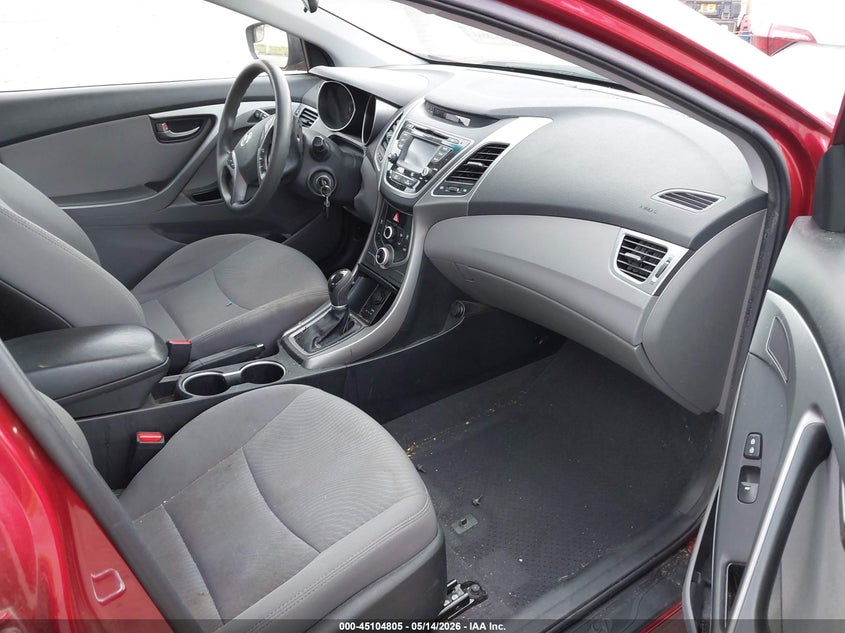 2015 HYUNDAI ELANTRA auction photo 5
