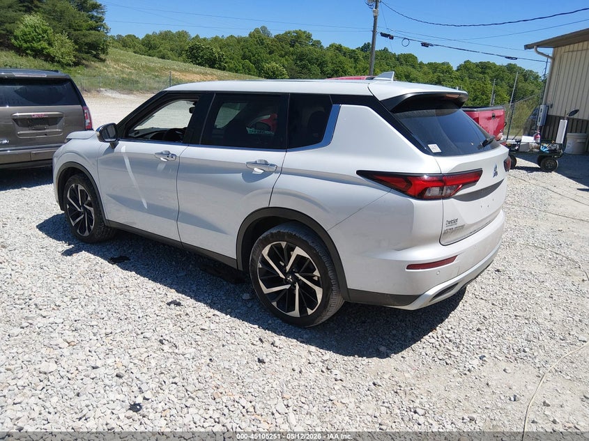 2022 MITSUBISHI OUTLANDER auction photo 3