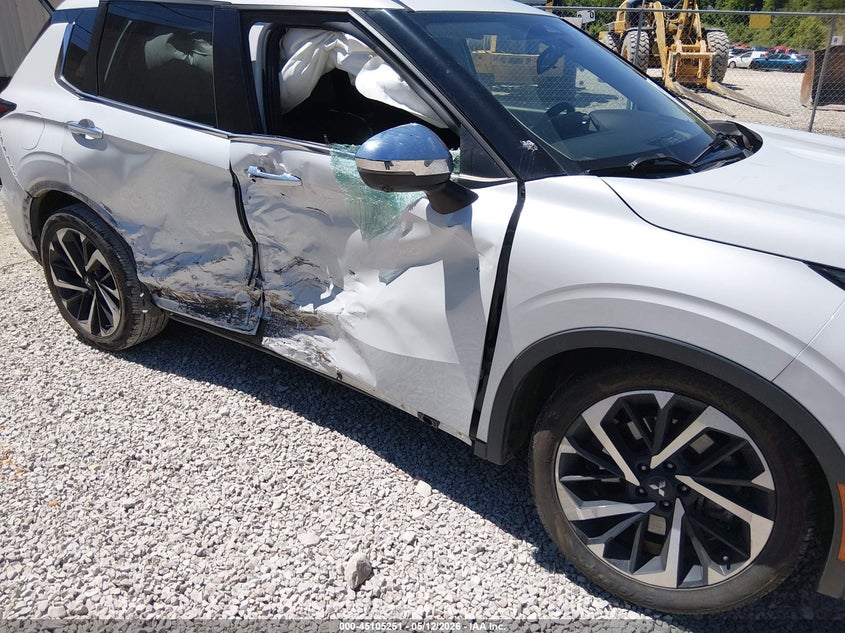 2022 MITSUBISHI OUTLANDER auction photo 6