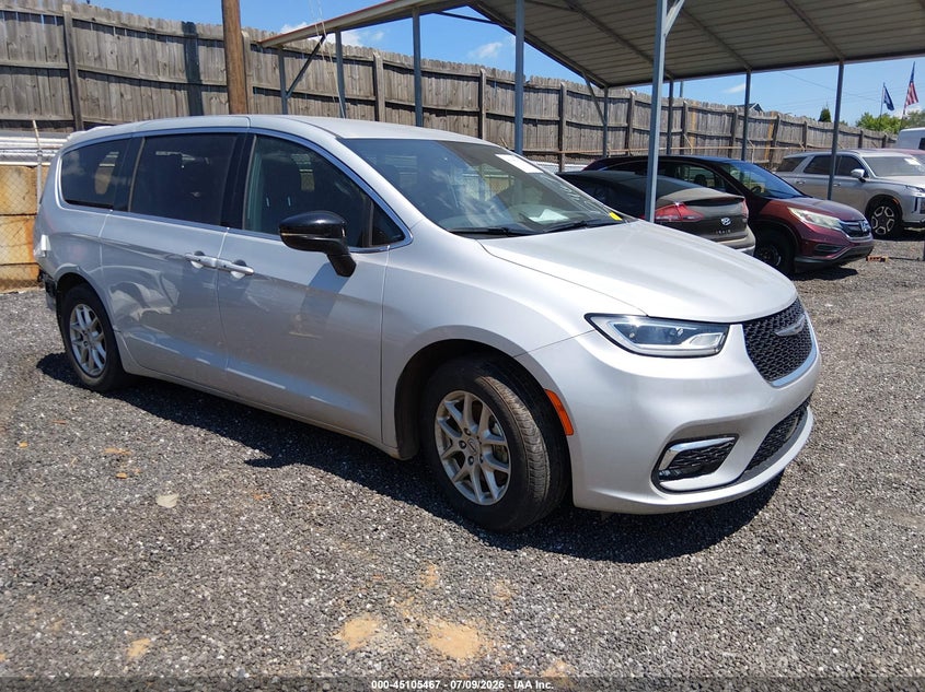 Vin: 2c4rc1fg4rr150804, lot: 45603051, chrysler pacifica touring 2024 img_1
