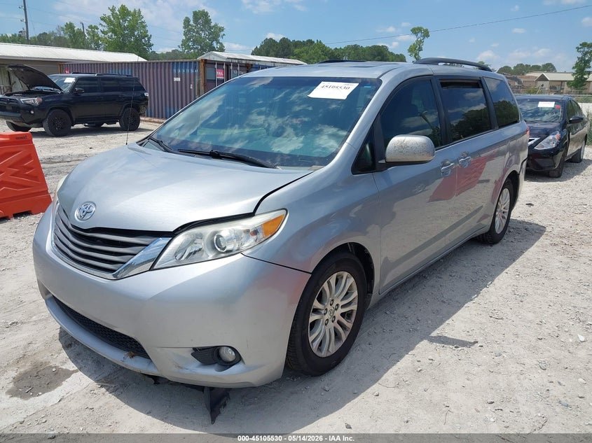 2014 Toyota Sienna Xle V6 8 Passenger 5TDYK3DC8ES430740 photo 1