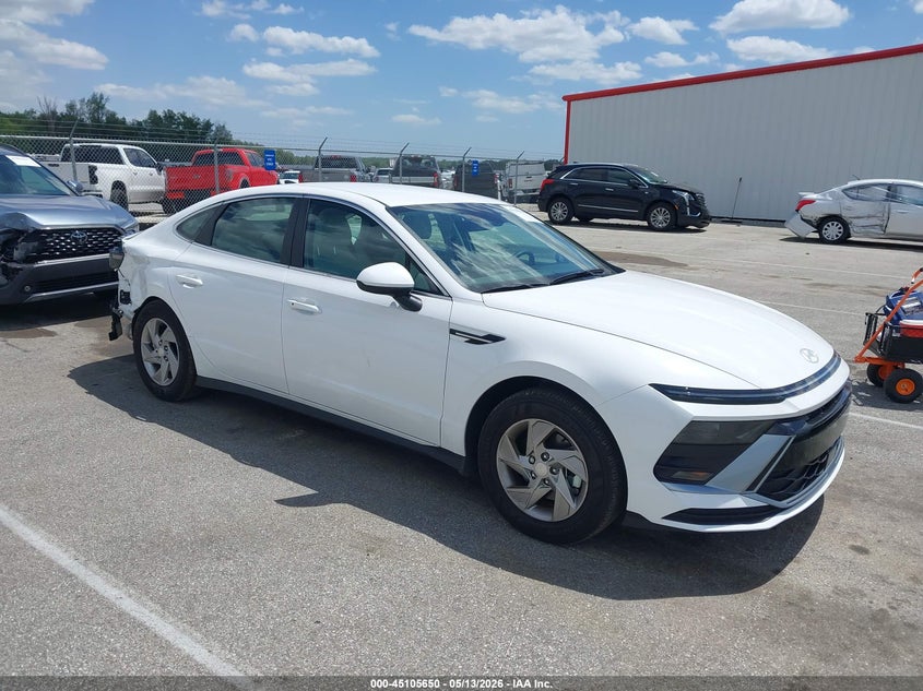 2025 HYUNDAI SONATA SE — Photo gallery