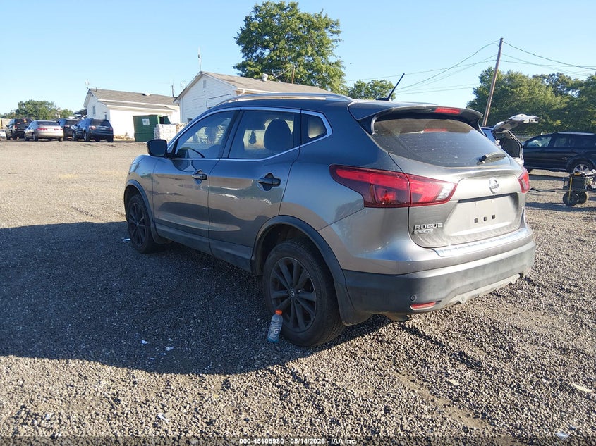2019 NISSAN ROGUE SPORT auction photo 3