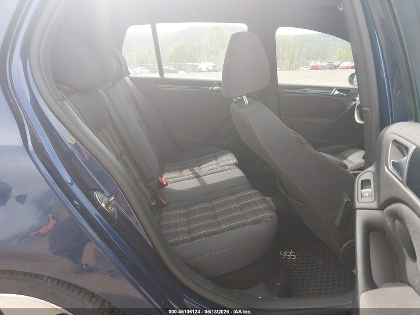 2012 Volkswagen Gti 4-Door VIN: WVWHV7AJ6CW221639 Lot: 45106124