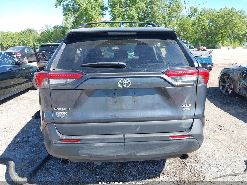 TOYOTA RAV4 - zdjęcie 17