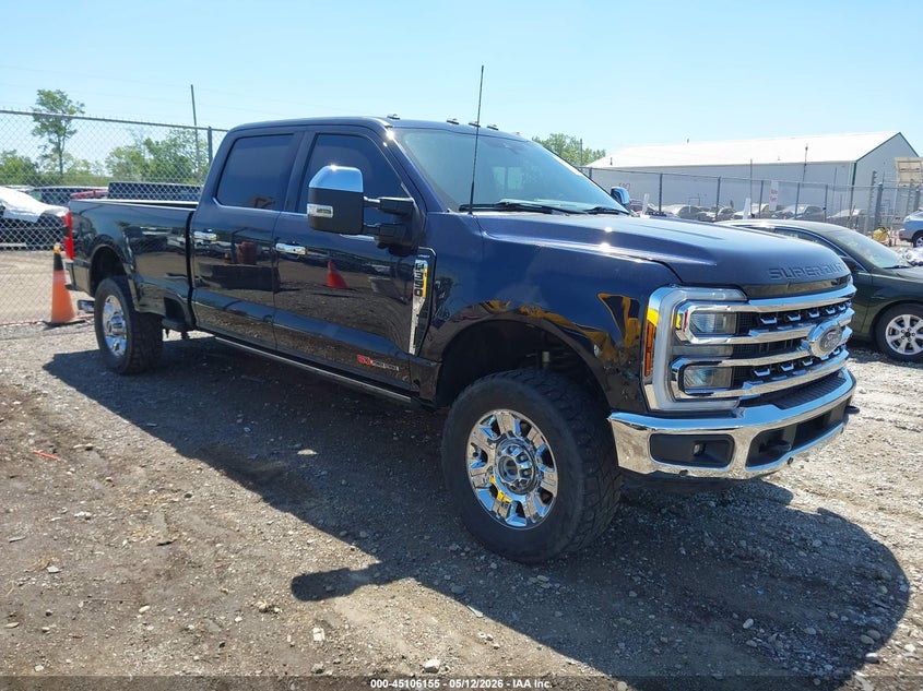 2023 FORD F-350 LARIAT